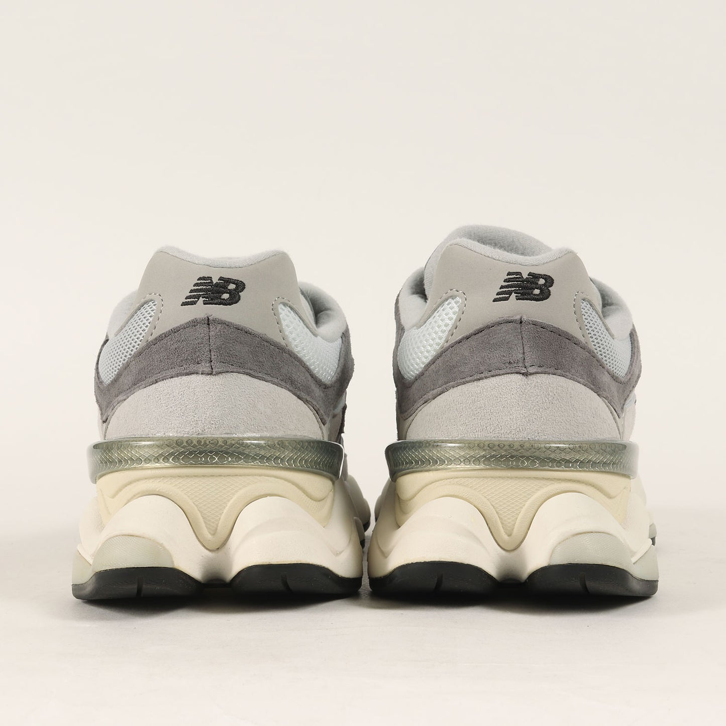 22AW U9060 GRY