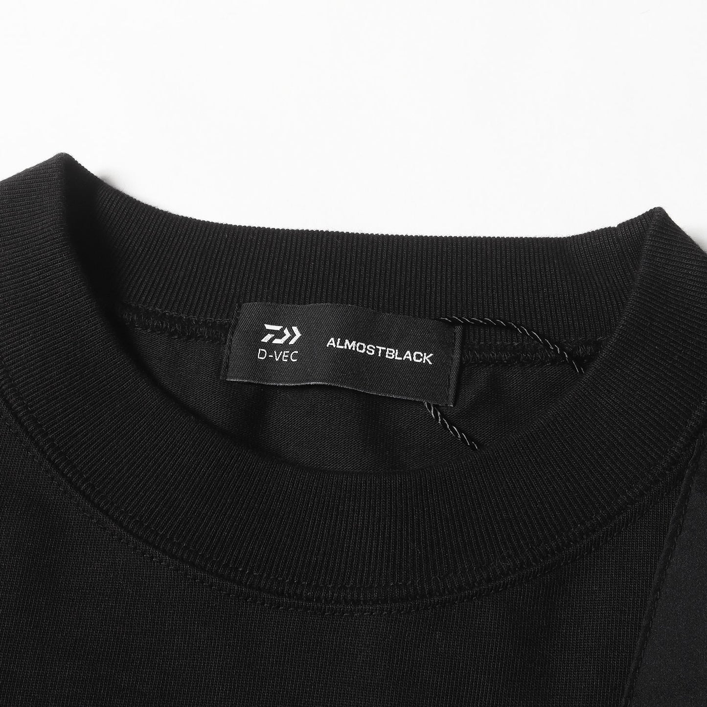 24SS D-VEC ×ALOMOSTBLACK ナイロンポケット付き オーバーサイズ Tシャツ(OVERSIZED ZIP POCKET SHORT T-SHIRT / HIGH TWIST COTTON S.R.G.)