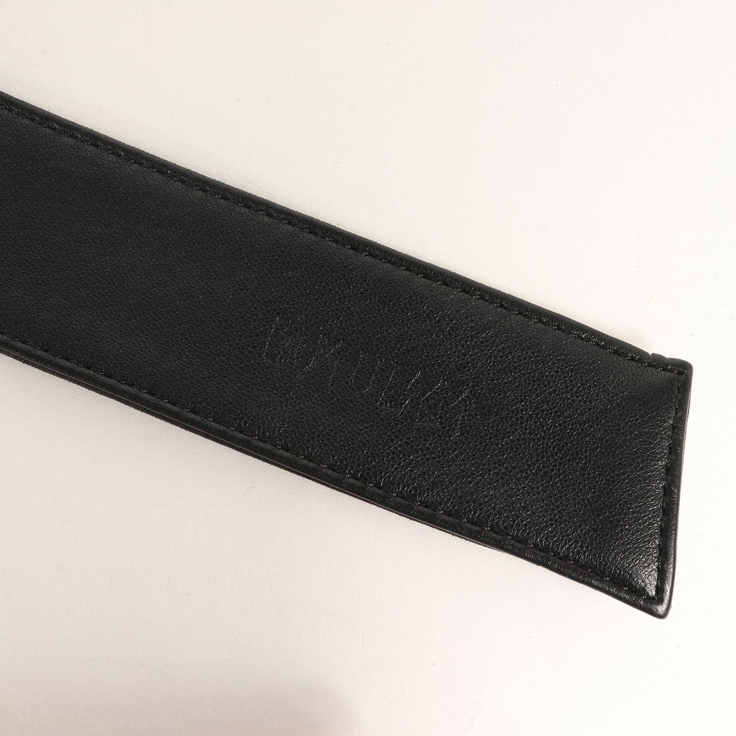 シープスキンレザー ショルダーバッグ(Leather Puff Bag)