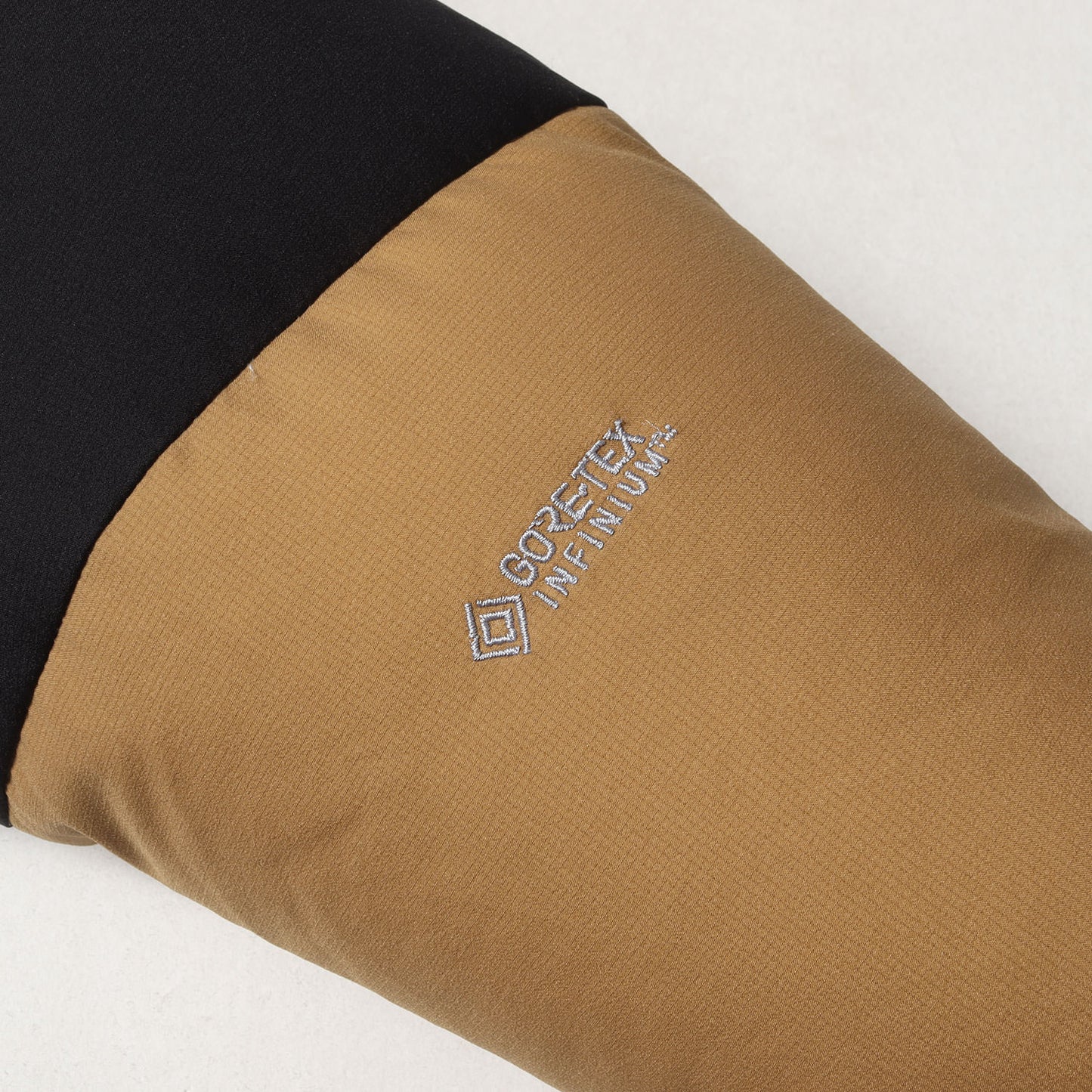 GORE-TEX INFINIUM バルトロライト ダウンジャケット(Baltro Light Jacket)