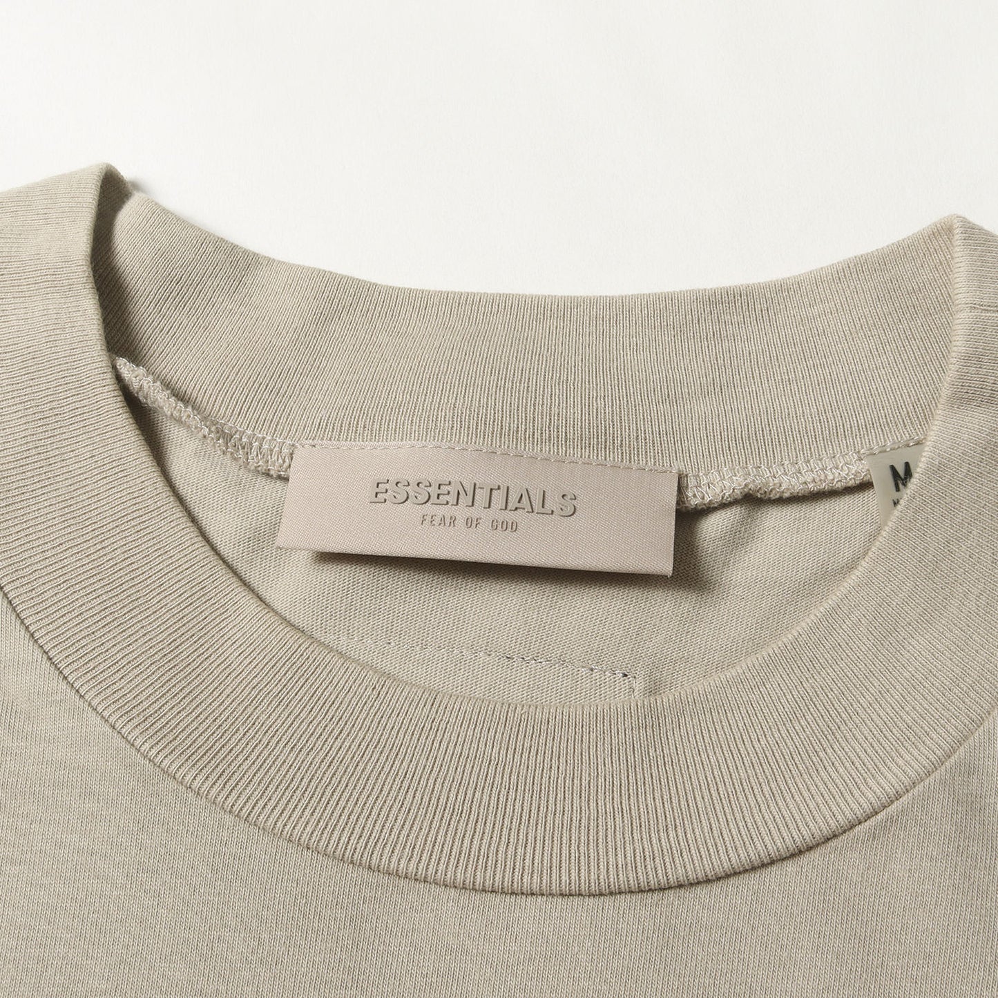 FOG ESSENTIALS オーバーサイズ フロッキープリント Tシャツ