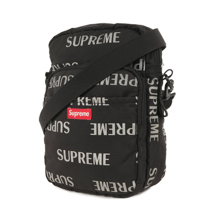 リフレクターロゴ柄 ショルダーバッグ(3M Reflective Repeat Shoulder Bag)