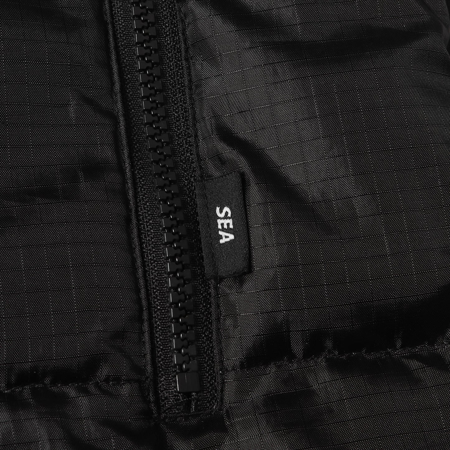 リップストップナイロン フード付き 中綿 ジャケット(Monster parka)