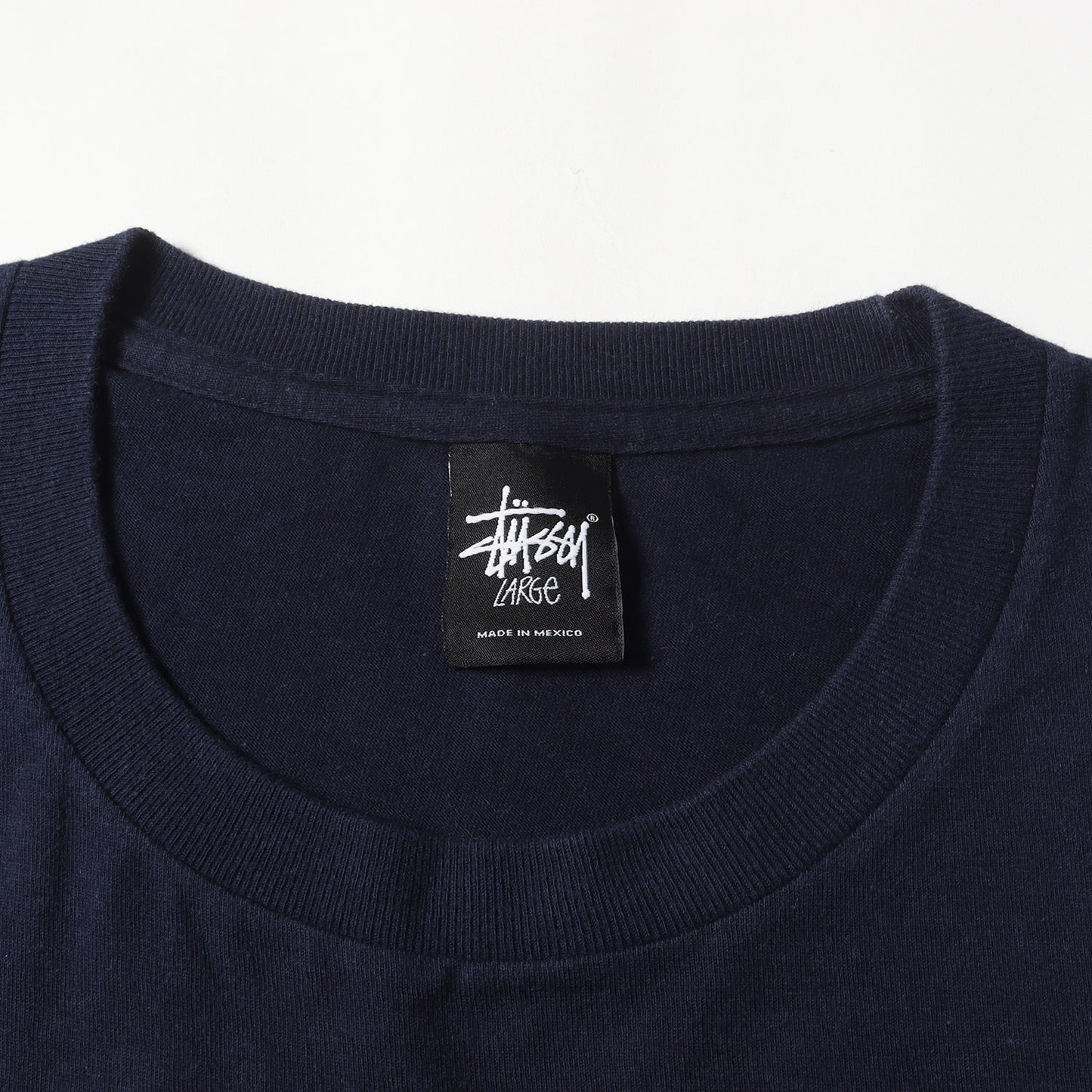 フロッキープリント クルーネック Tシャツ