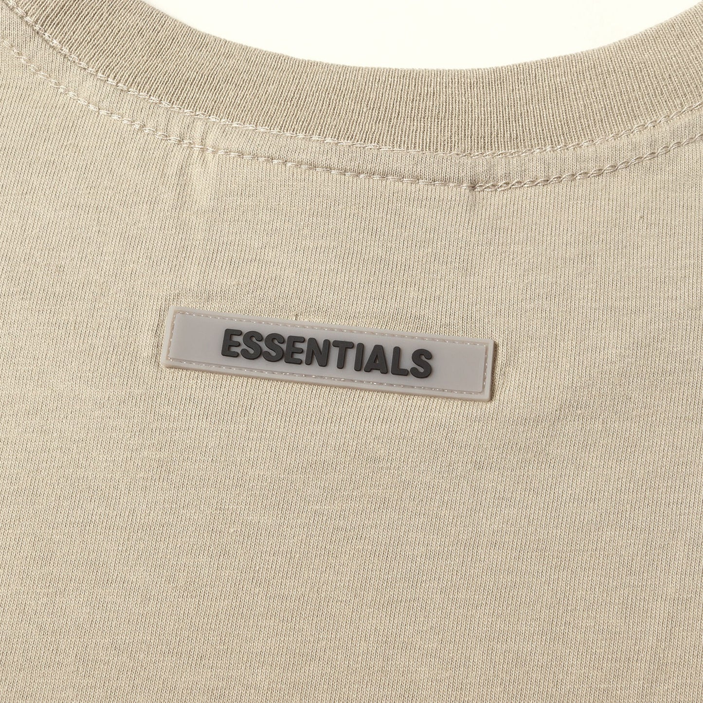 FOG ESSENTIALS ブランドロゴ Tシャツ