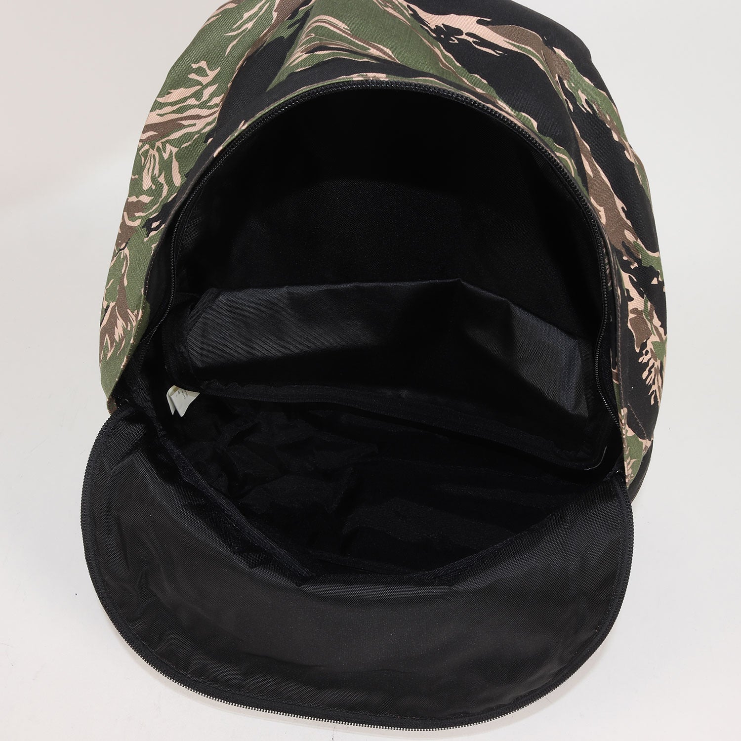 【レア】NEIGHBORHOODタイガーカモ柄バックパック タイガーカモ バックパック(PACKER. TIGERS / C-BACK PACK) - ブランド