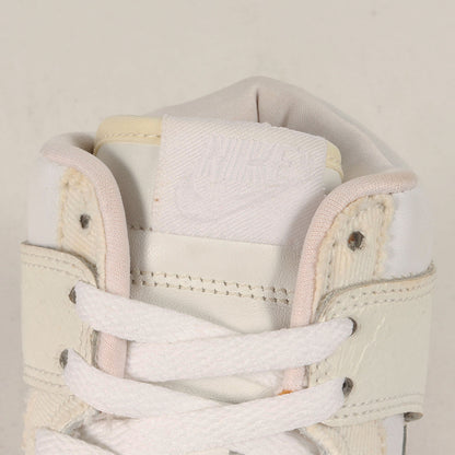 DUNK HIGH DELUXE HYACINTH (312032-111)