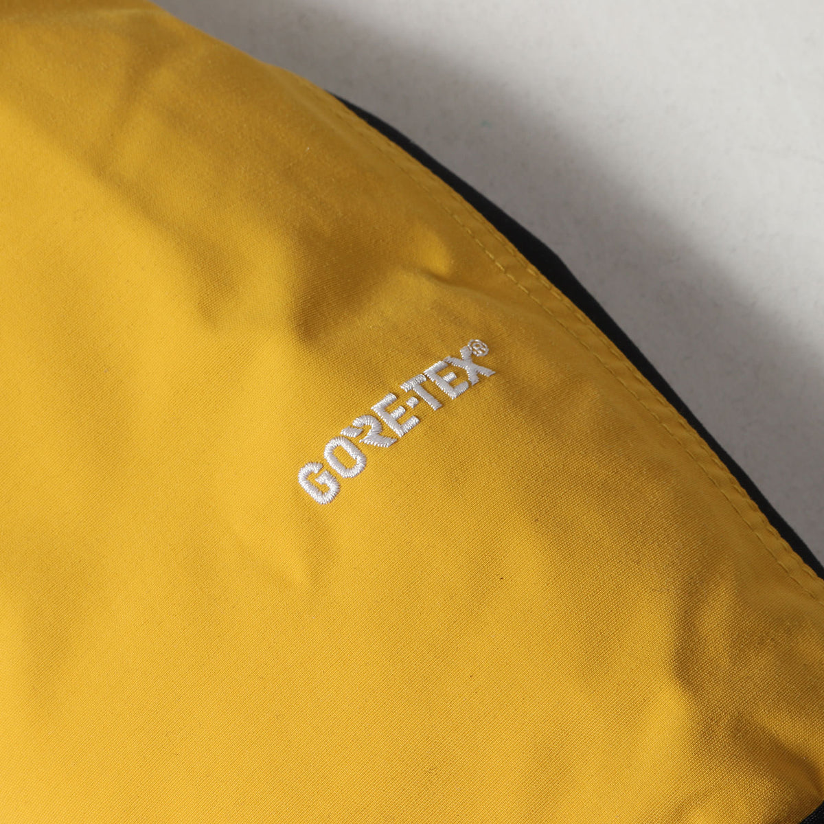 GORE-TEX マウンテンダウン ジャケット(MOUNTAIN DOWN JACKET)