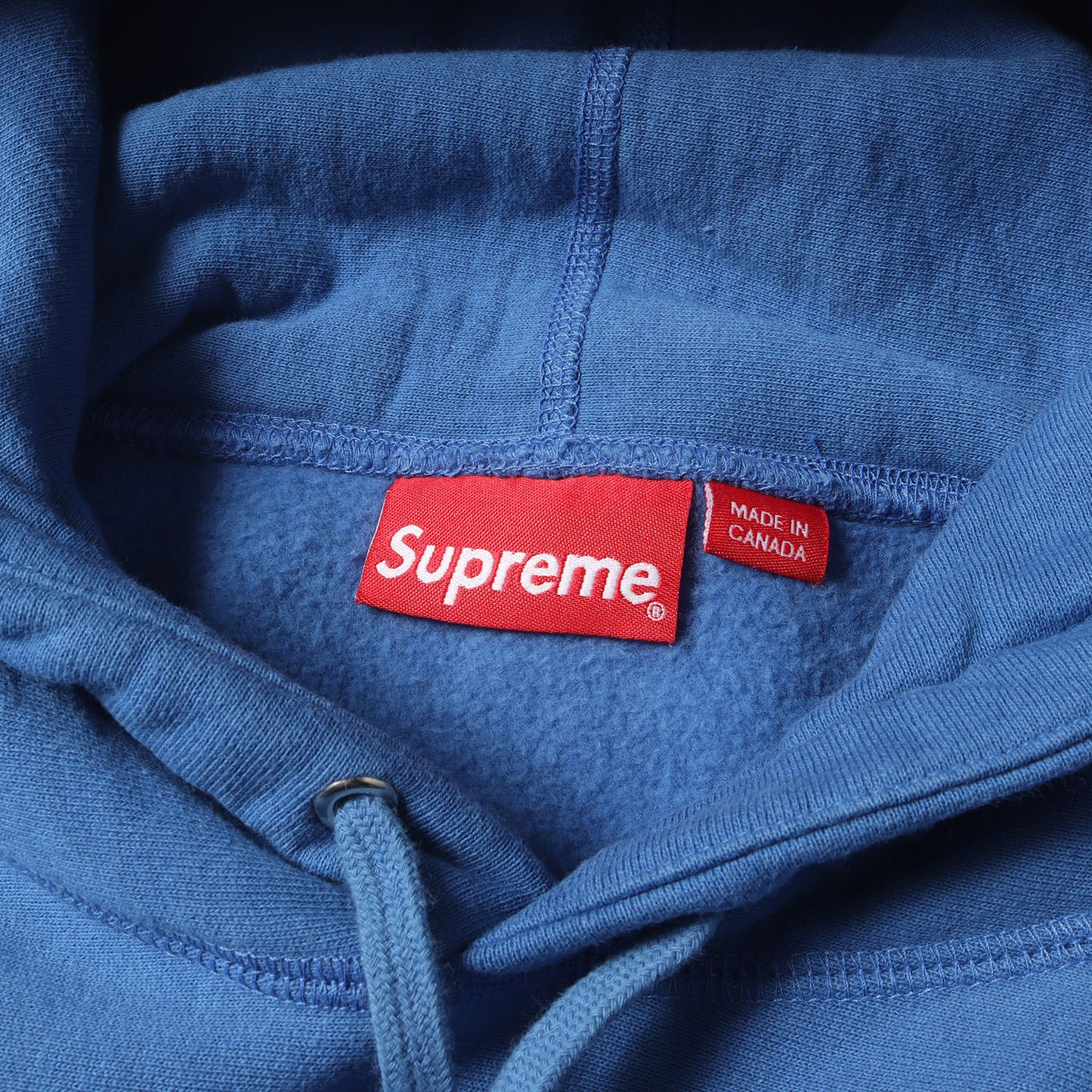 トーナル アーチロゴ スウェット パーカー(Tonal Arc Hooded Sweatshirt)