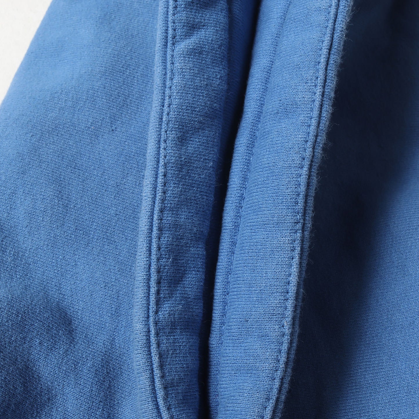 袖パッチ付き スウェット パーカー(Sleeve Patch Hooded Sweatshirt)