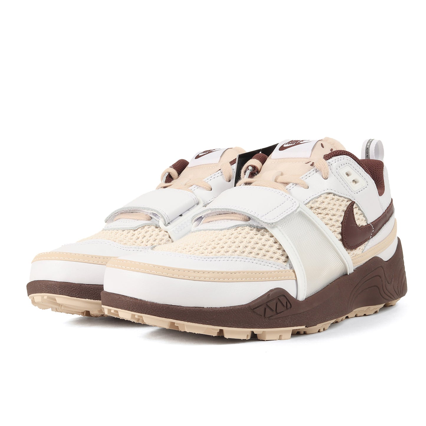 ×Travis Scott ZOOM FIELD JAXX WHITE & LIGHT CHOCOLATE (HQ3073-100)