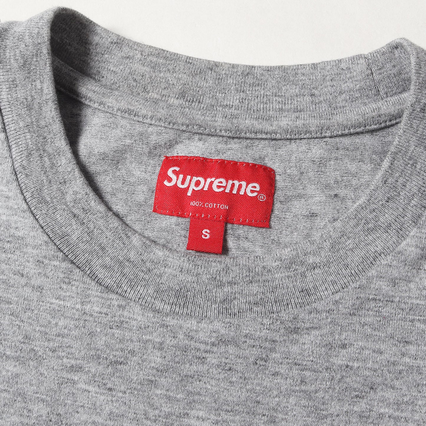 スモールBOXロゴ Tシャツ(Small Box Tee)