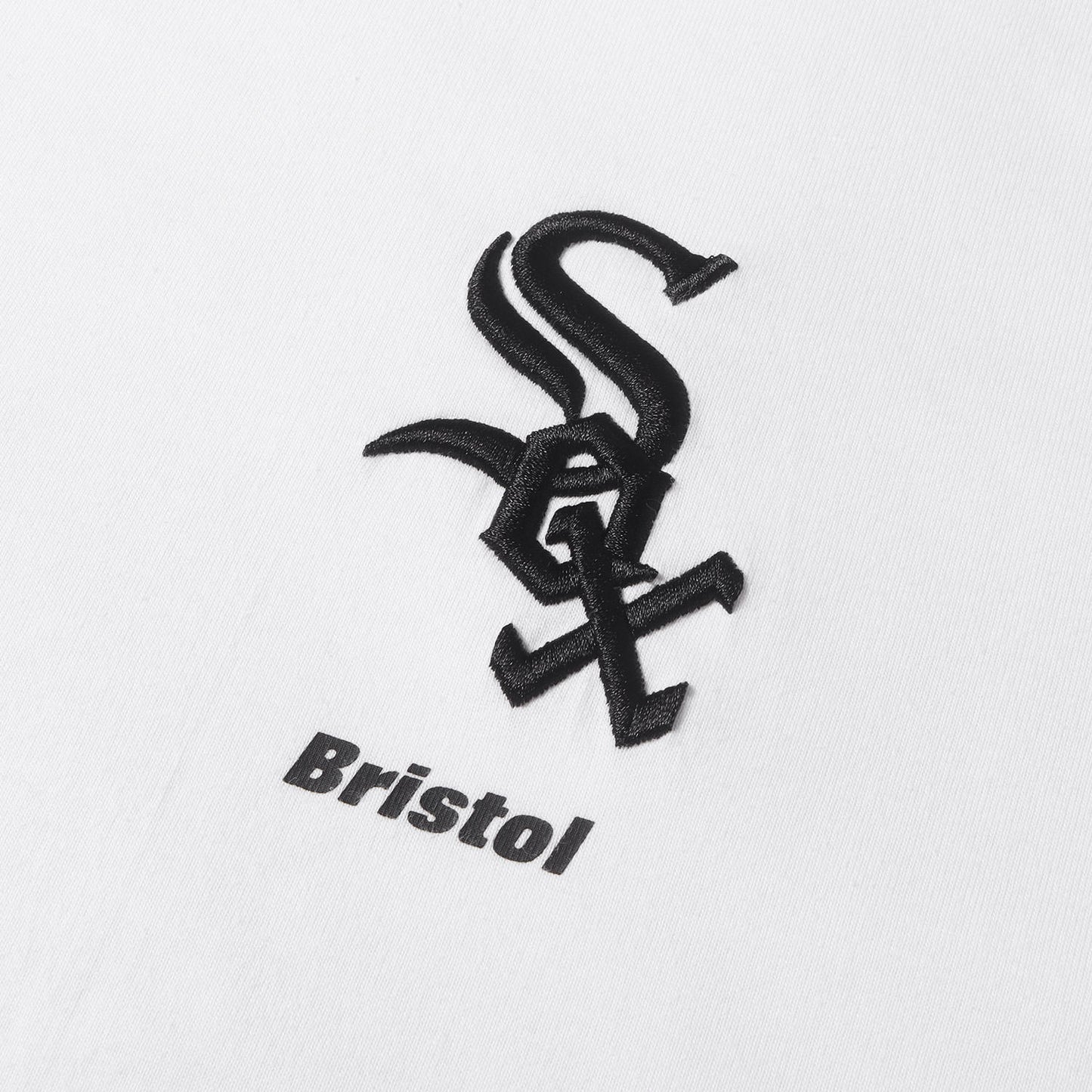 21AW ×WHITE SOX チームロゴ刺繍 Tシャツ(MLB TOUR B&W TEAM TEE)