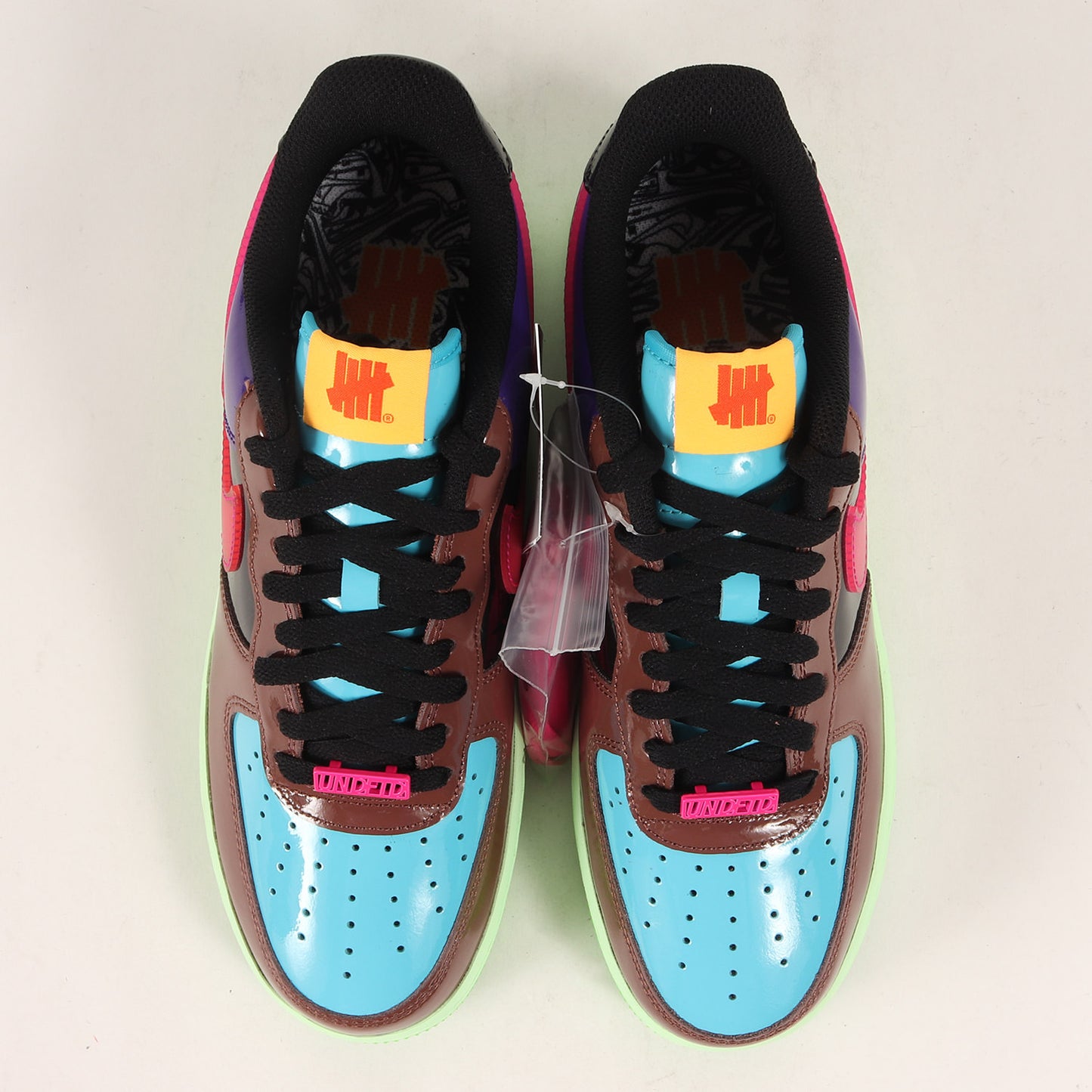 22AW ×UNDEFEATED AIR FORCE 1 LOW SP (DV5255-200)