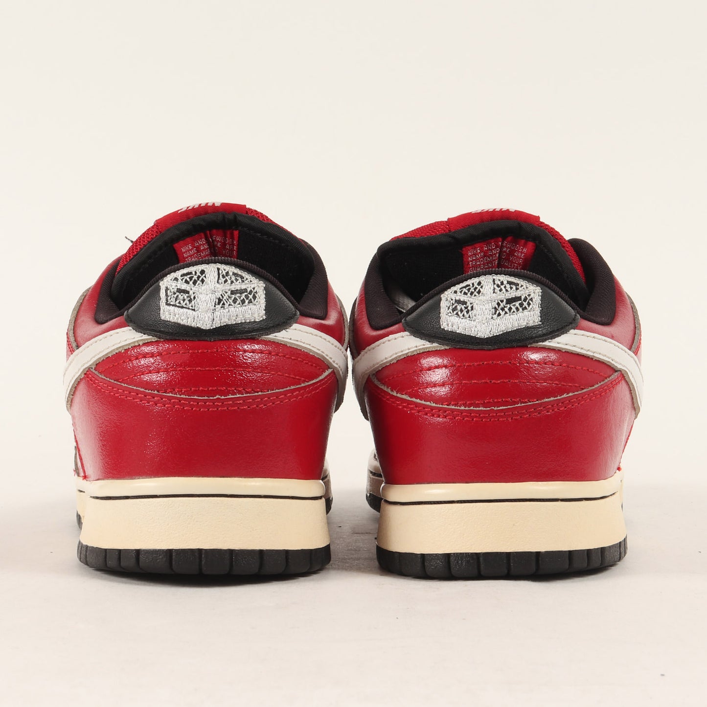 DUNK LOW PREMIUM SB KUWAHARA E.T (313170-611)