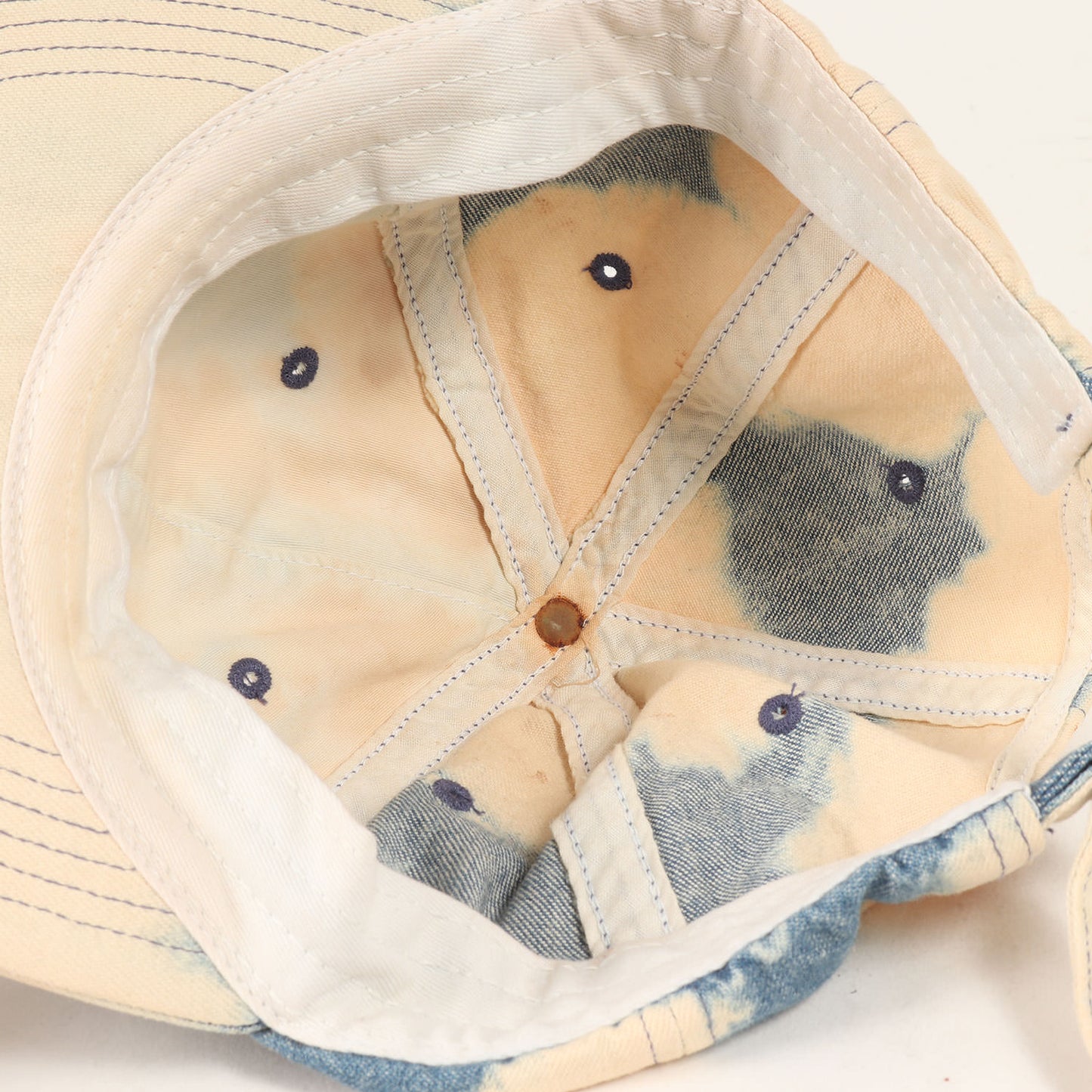 クラシックロゴ ブリーチデニム 6パネルキャップ(Twill Classic Logo 6-Panel)