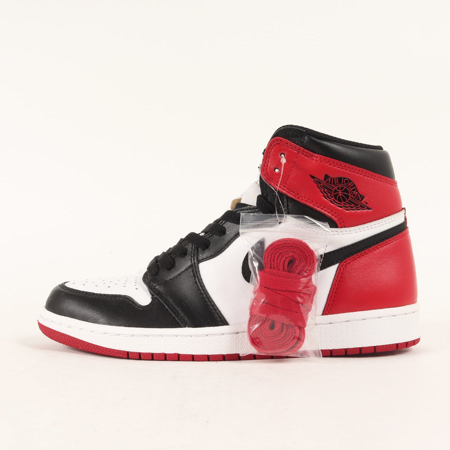 AIR JORDAN 1 RETRO HIGH OG BLACK TOE (2016年製 / 555088-125)