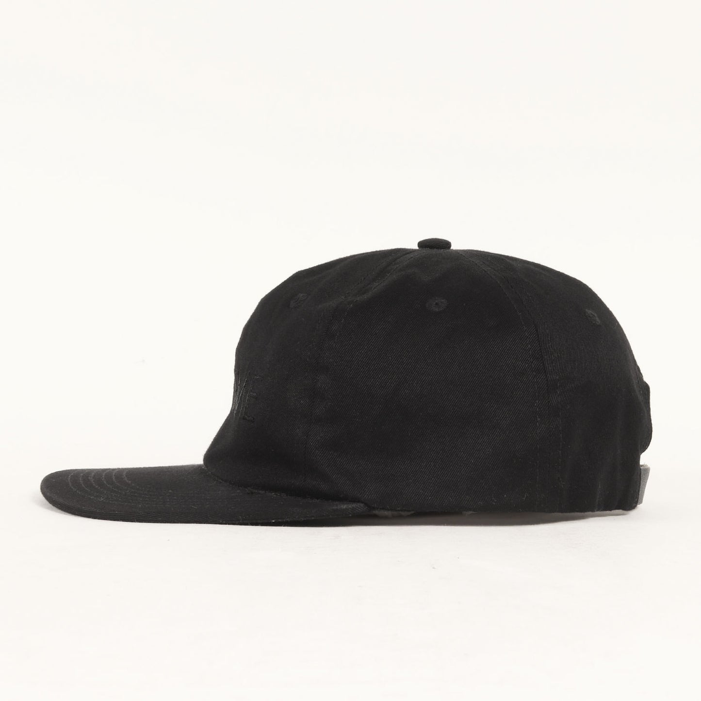 インターナショナルロゴ 6パネルキャップ(Tonal Logo 6-Panel)