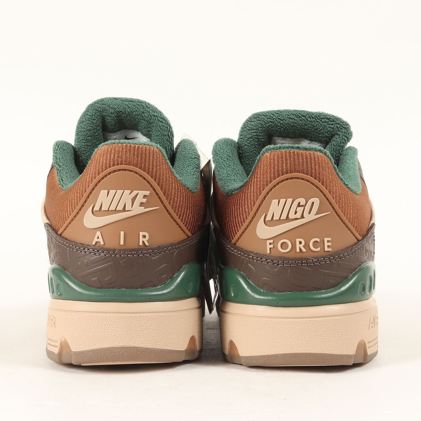 ×NIGO AIR FORCE 3 LOW SP (HQ0260-201)