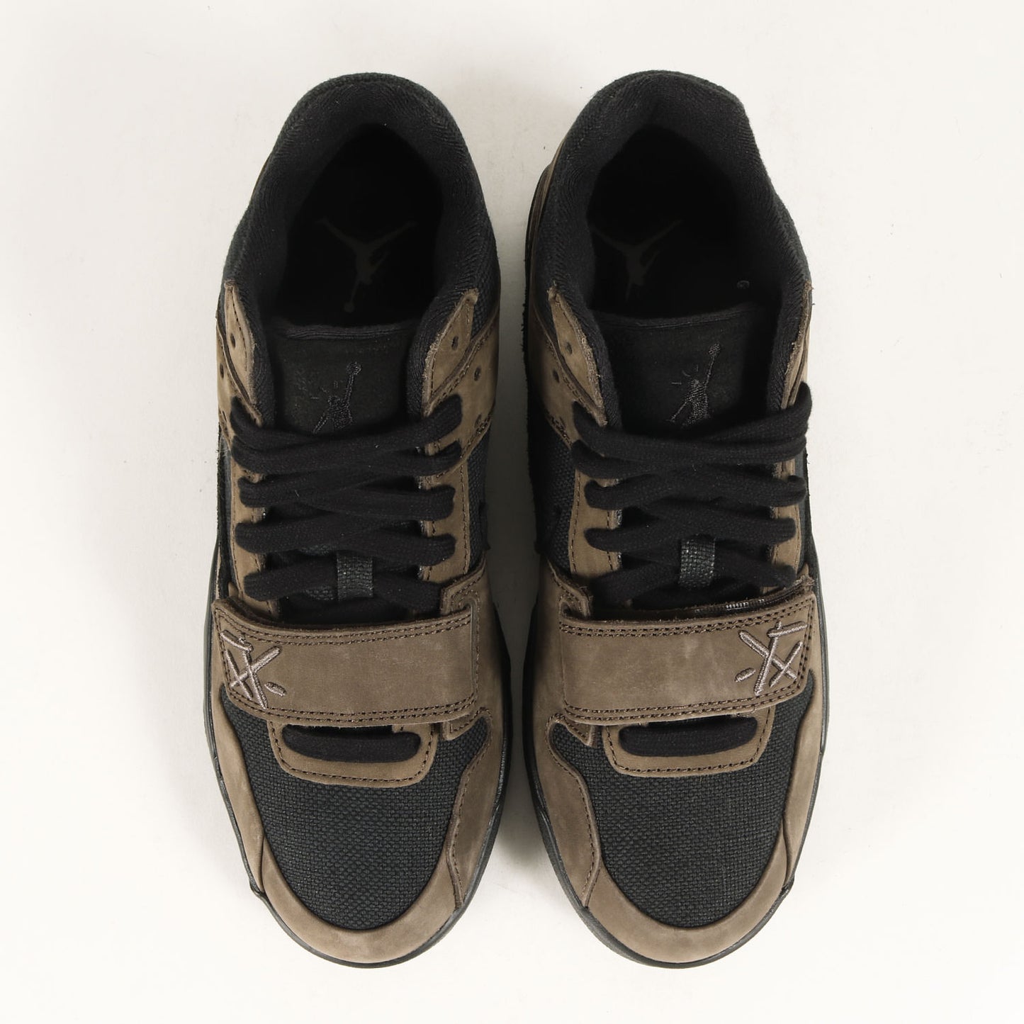 ×TRAVIS SCOTT JUMPMAN JACK TR DARK MOCHA (FZ8117-204)