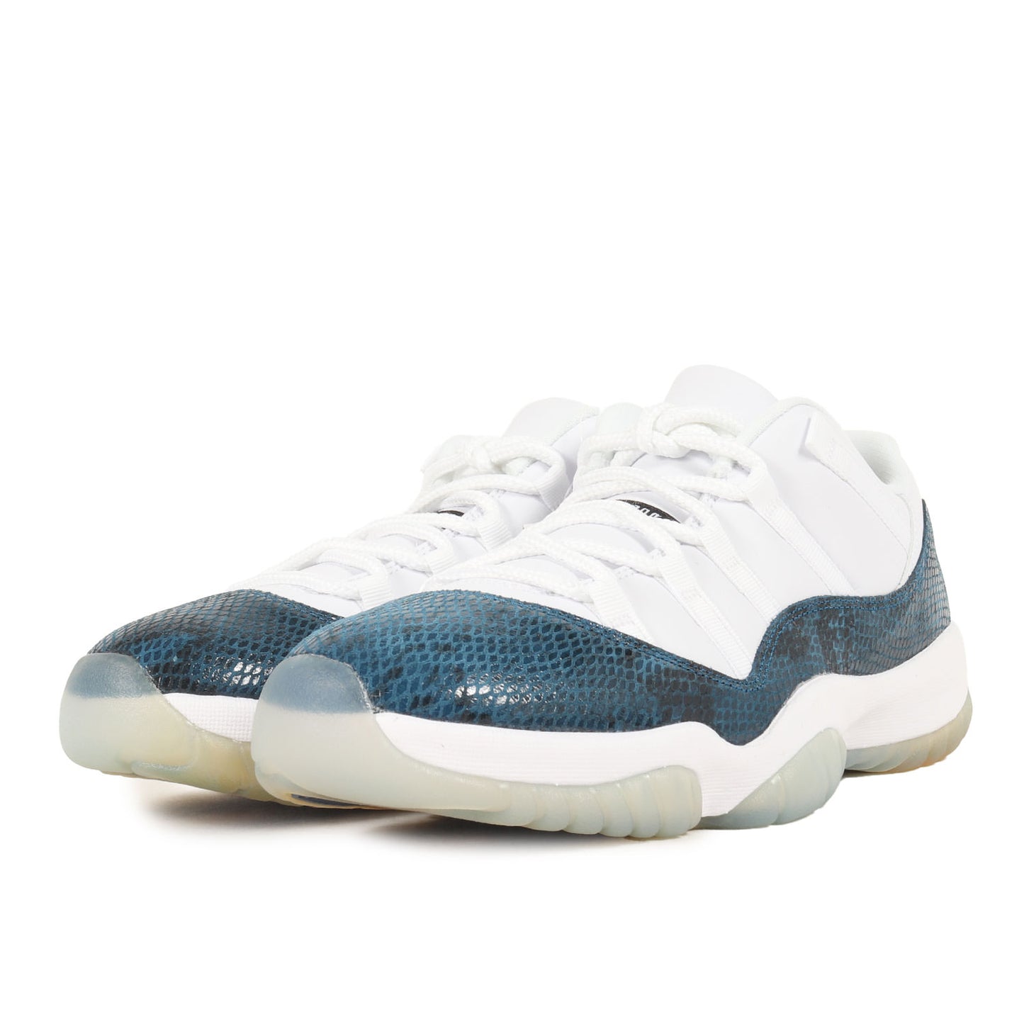 AIR JORDAN 11 RETRO LOW LE SNAKESKIN (CD6846-102)