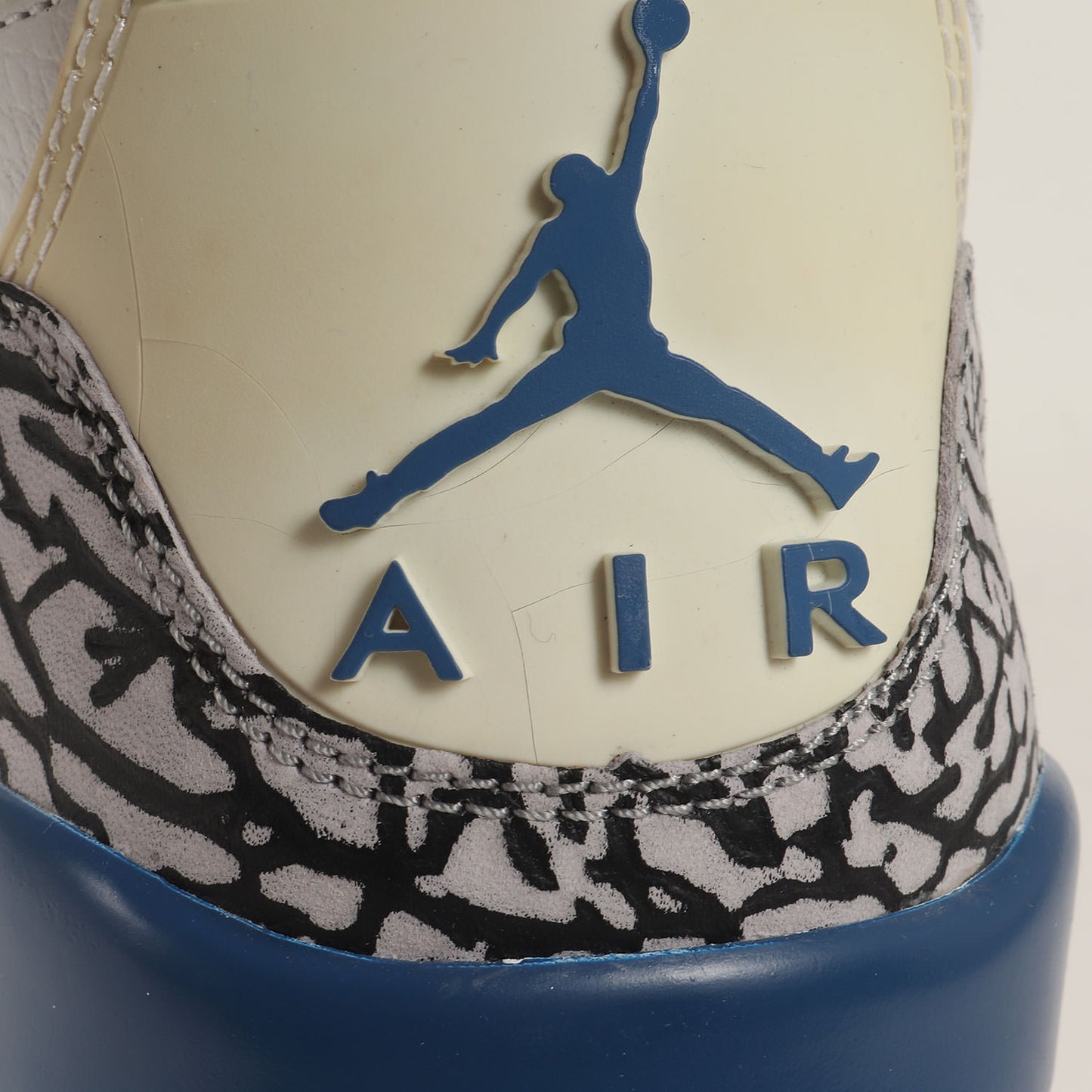 AIR JORDAN 3 RETRO TRUE BLUE (136064-141)