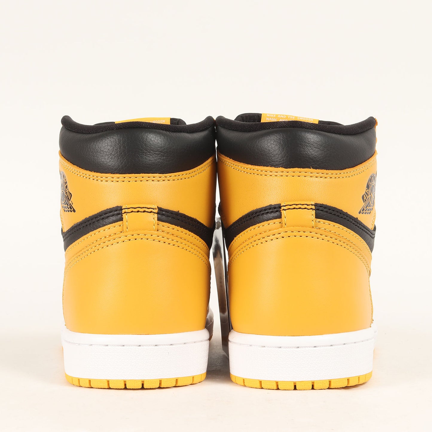 AIR JORDAN 1 RETRO HIGH OG POLLEN (555088-701)