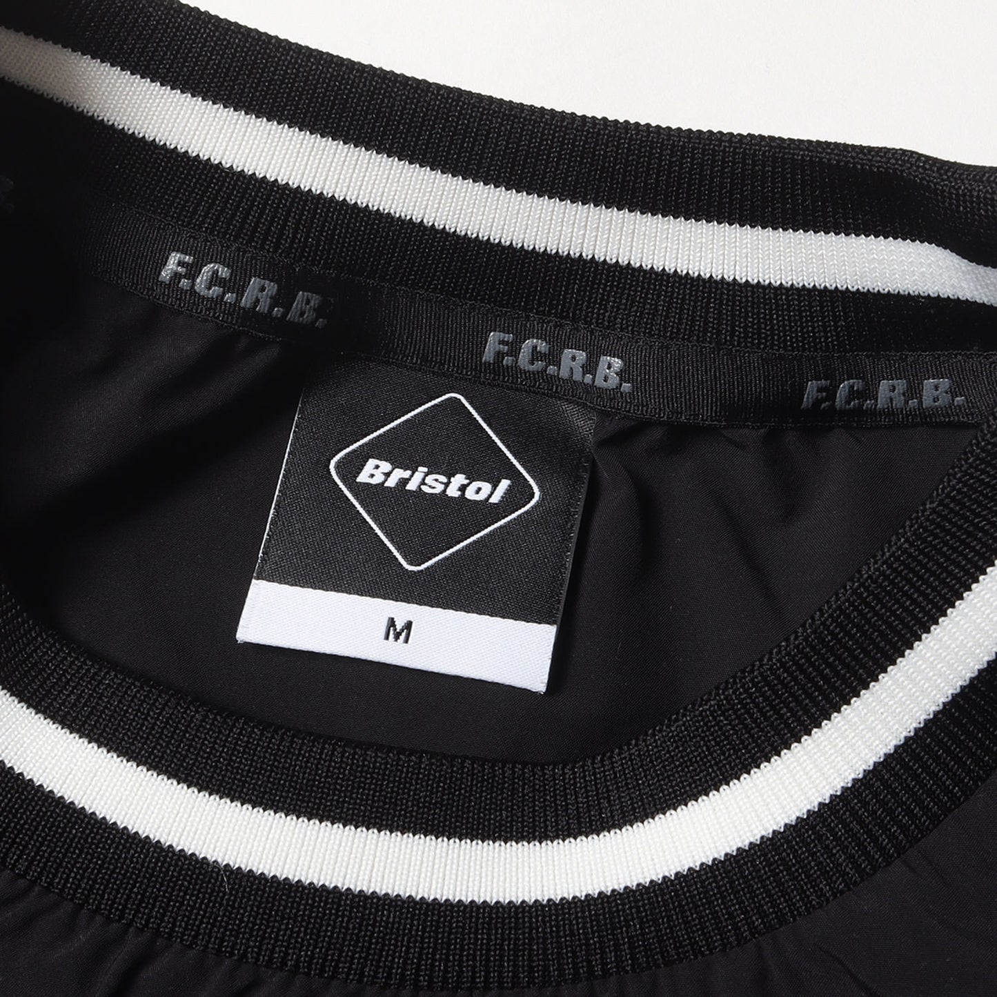 22AW ストレッチシェル プルオーバー ピステ (AUTHENTIC LOGO RIBBED TRAINING PISTE)