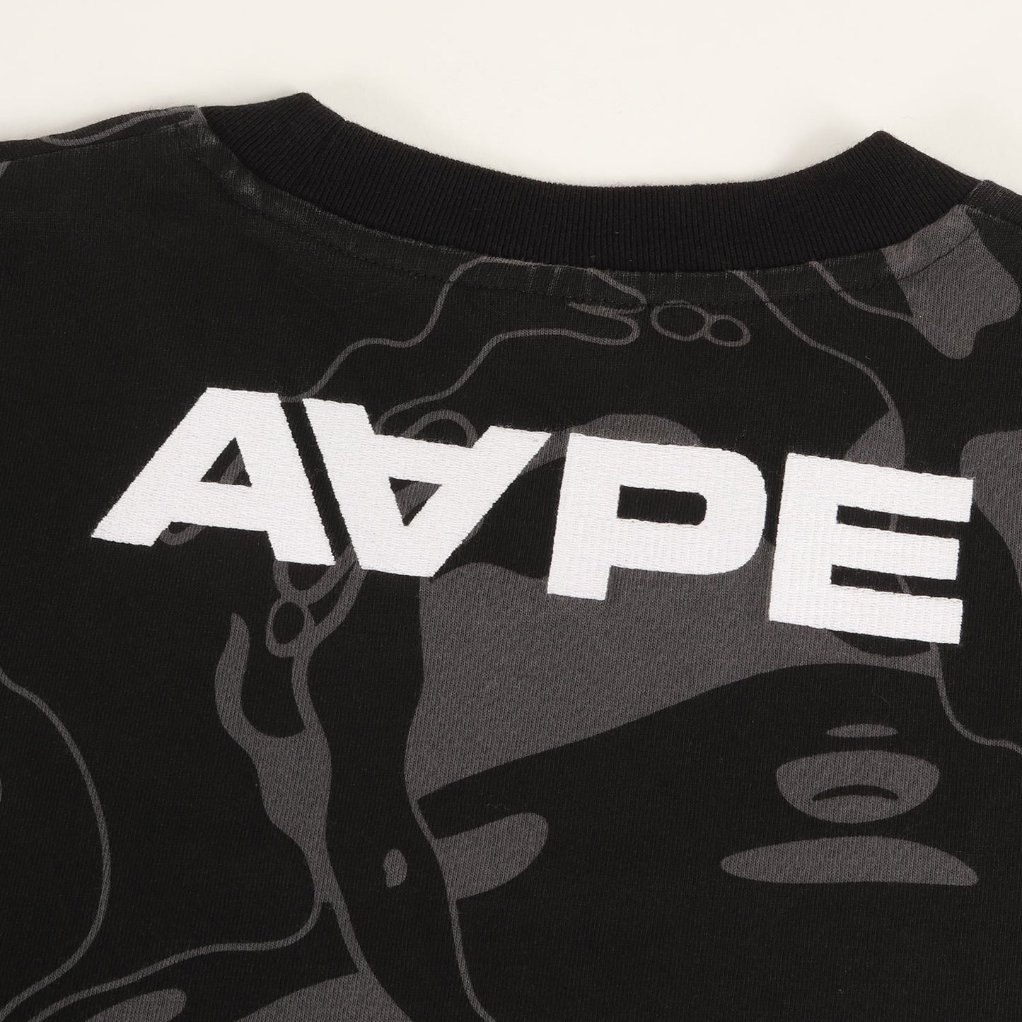 AAPE BY A BATHING APE 猿迷彩 クルーネックTシャツ