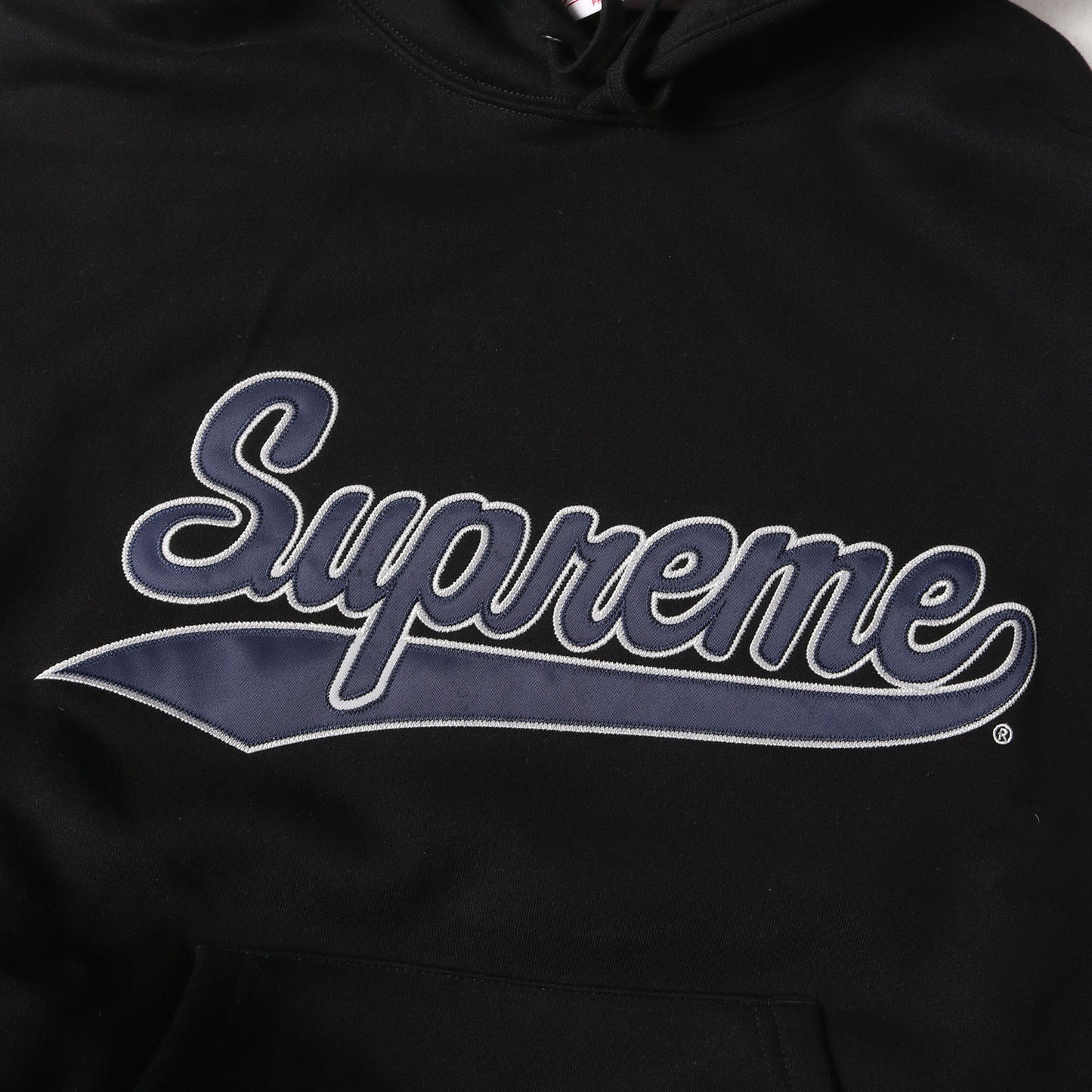24AW ×Mitchell & Ness ×NCAA アップリケロゴ スウェット パーカー(Hooded Sweatshirt)
