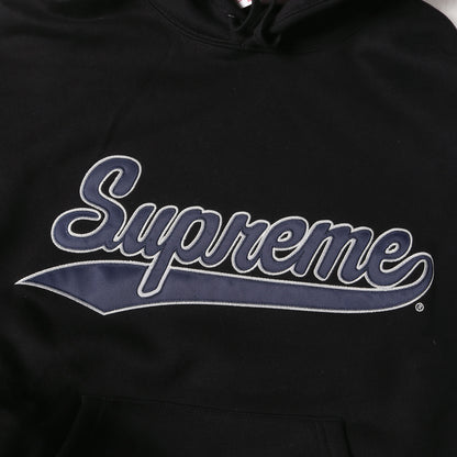24AW ×Mitchell & Ness ×NCAA アップリケロゴ スウェット パーカー(Hooded Sweatshirt)