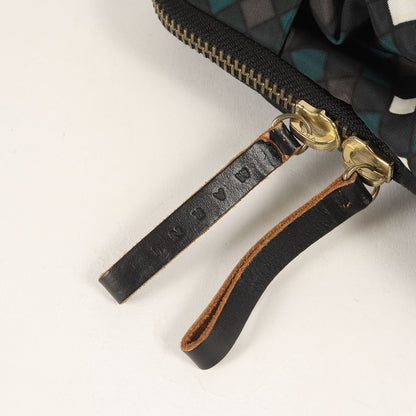 ×PORTER 総柄プリント クラッチバッグ