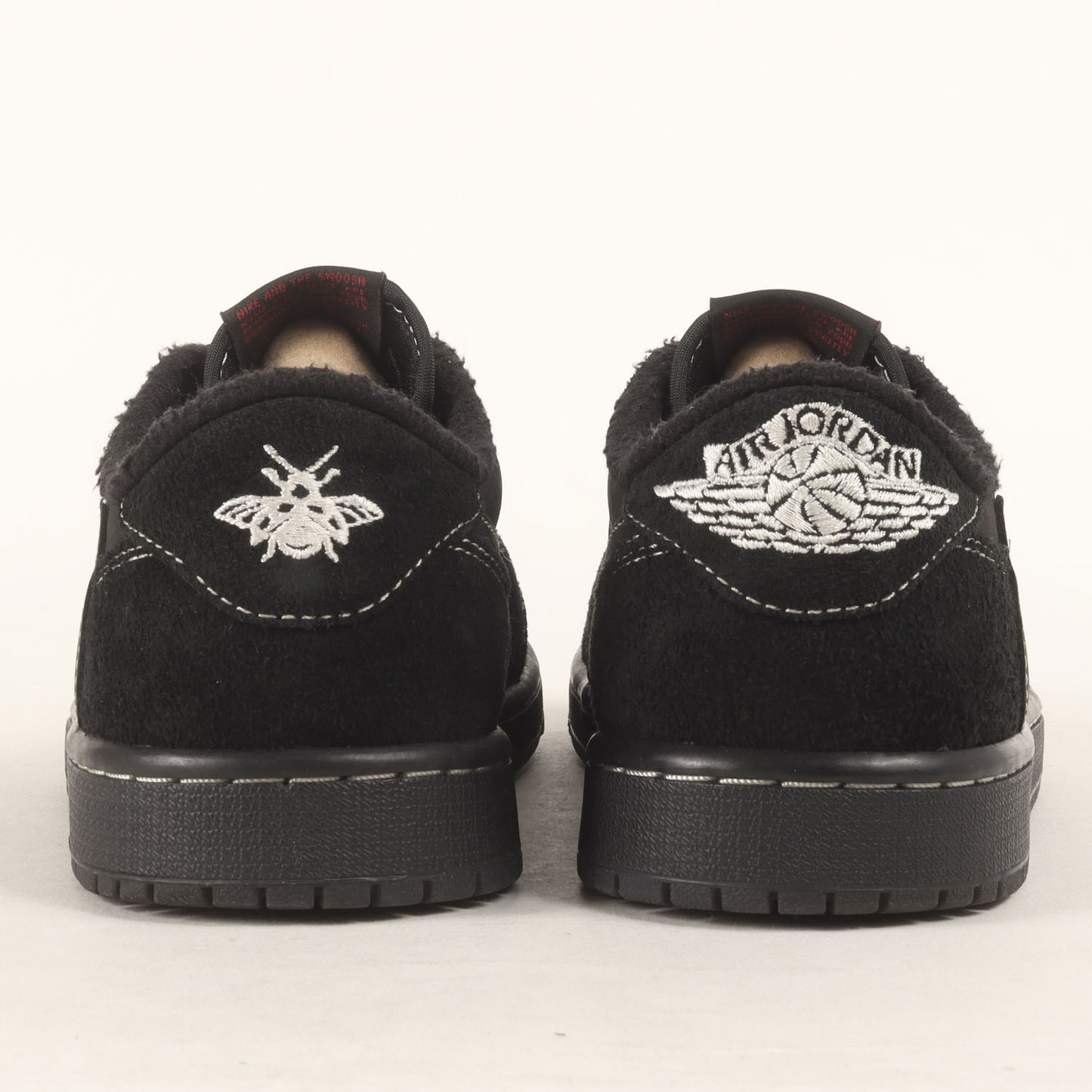 ×TRAVIS SCOTT AIR JORDAN 1 LOW OG SP BLACK PHANTOM (DM7866-001)