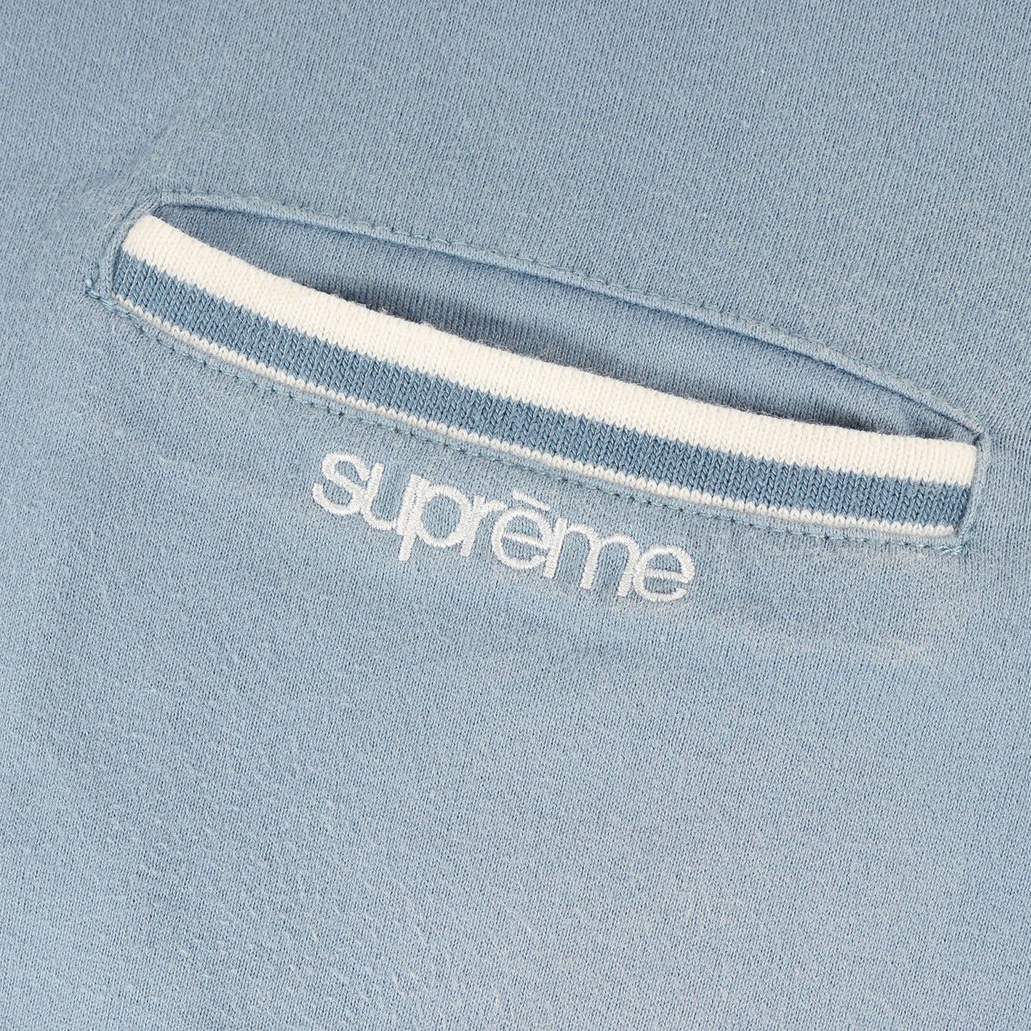 リブポケット付き クラシックロゴ Tシャツ(Ribbed Pocket Tee)