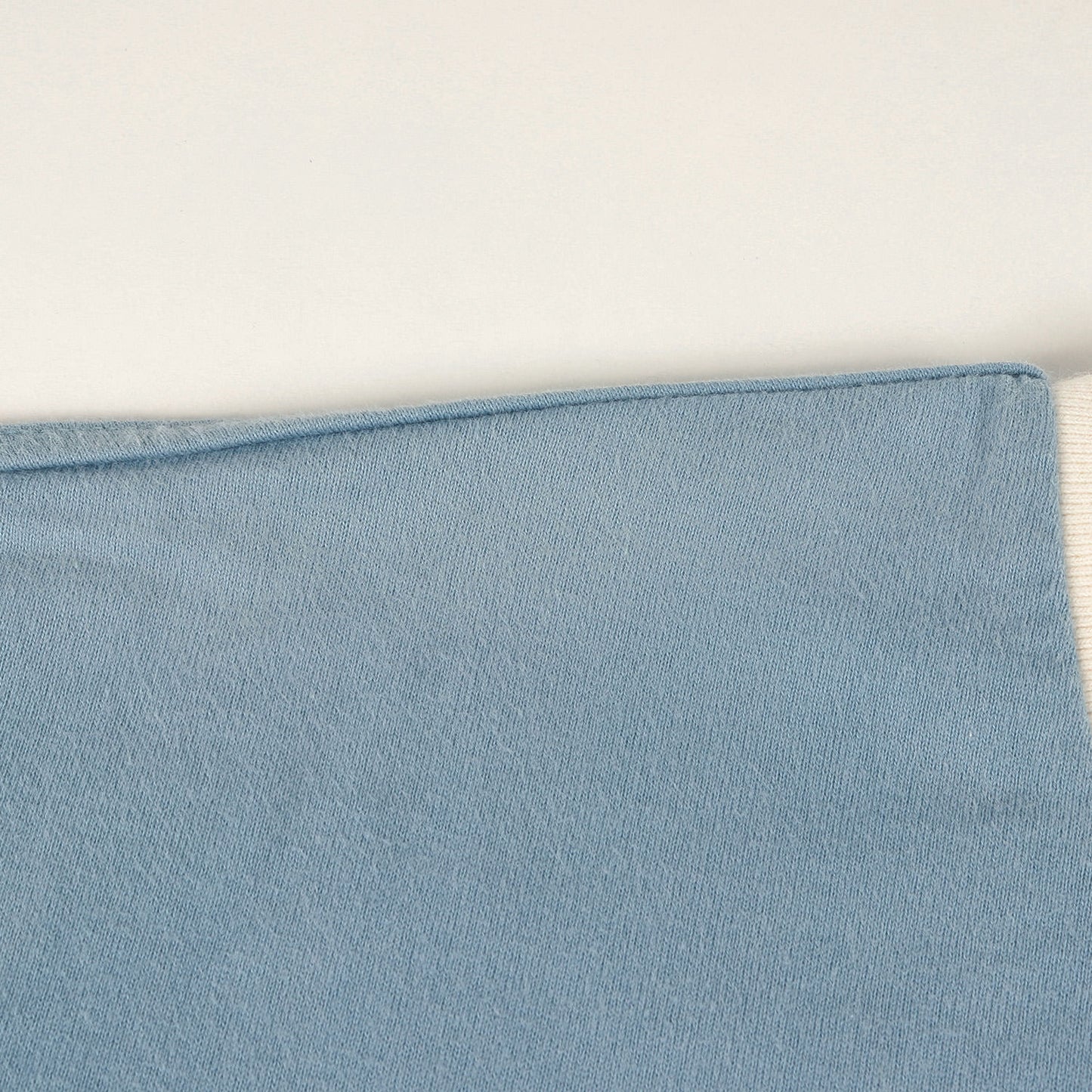 リブポケット付き クラシックロゴ Tシャツ(Ribbed Pocket Tee)