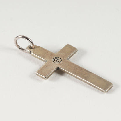 assemble a.k.a. AFFA クロス ネックレストップ