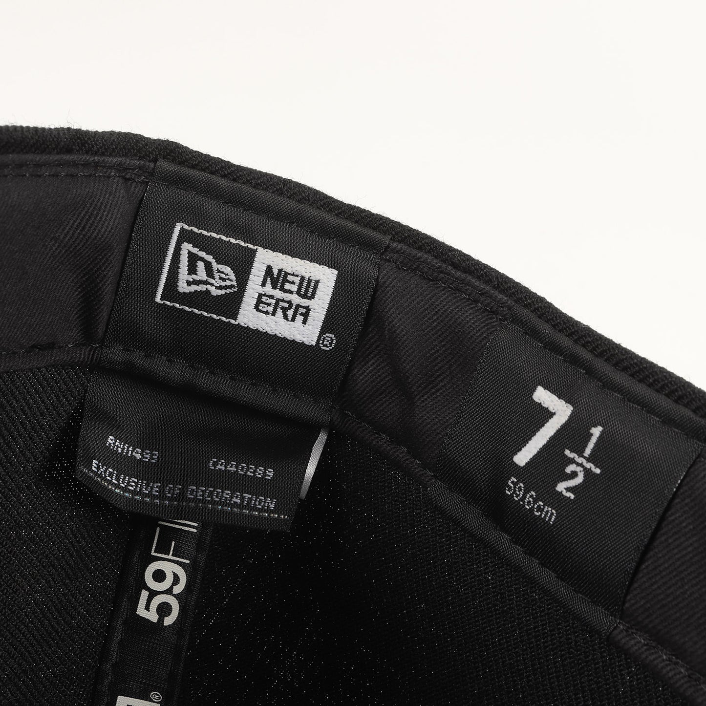 ×NEW ERA エンブレムロゴ ベースボールキャップ