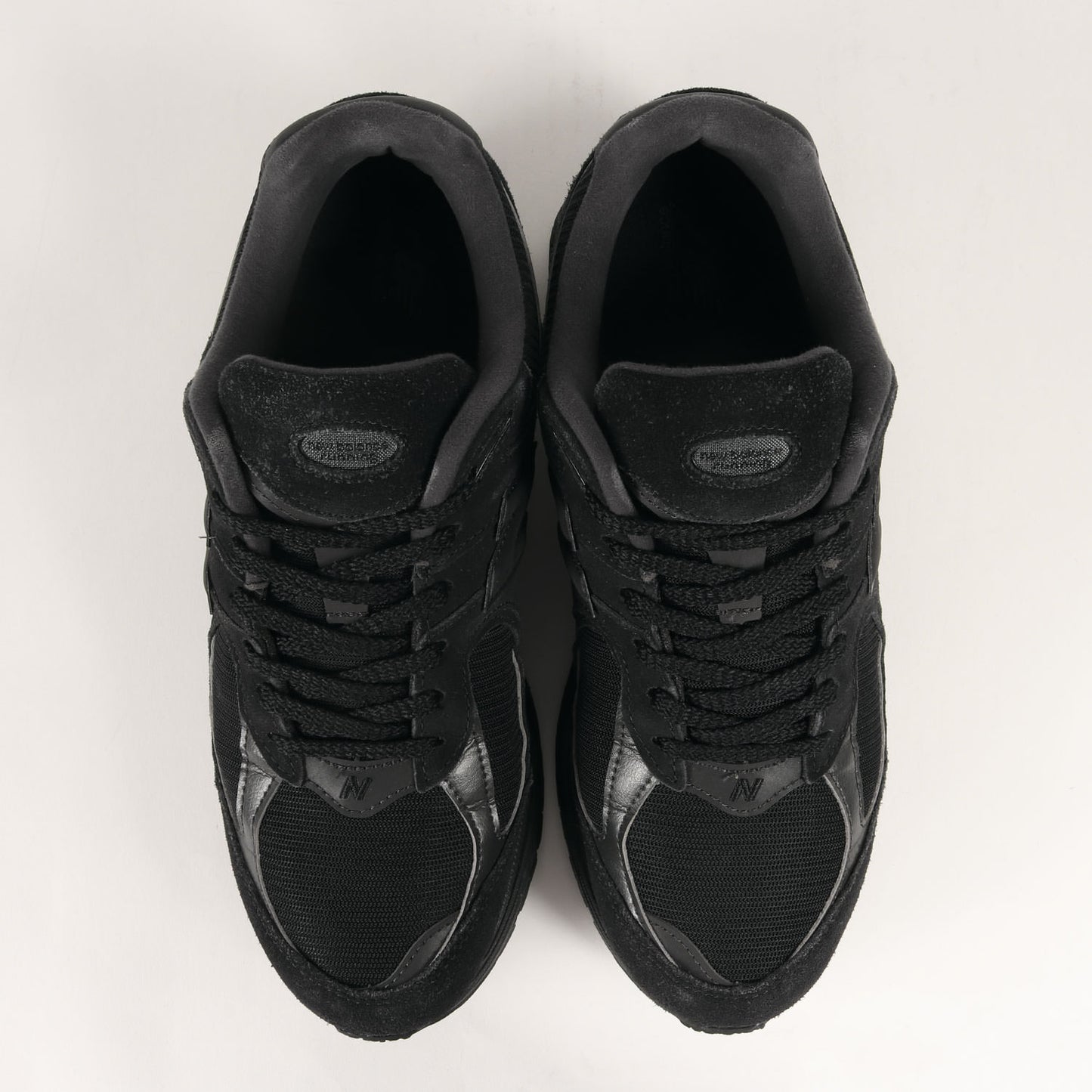 25SS U2002 RBL Triple Black