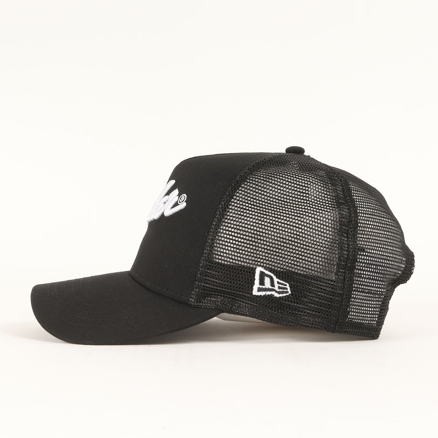×NEW ERA フェンダーロゴ メッシュキャップ