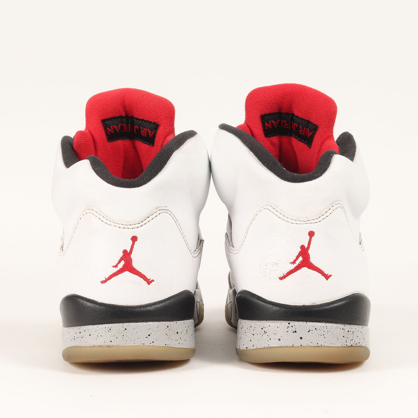 AIR JORDAN 5 RETRO WHITE CEMENT (136027-104)