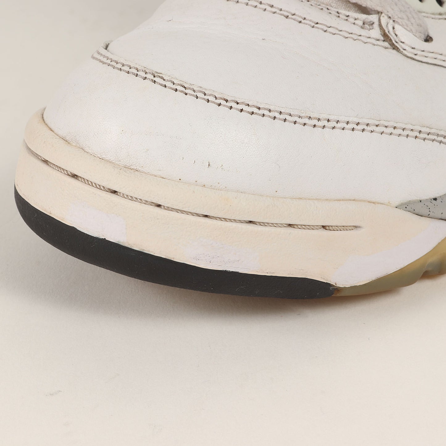 AIR JORDAN 5 RETRO WHITE CEMENT (136027-104)