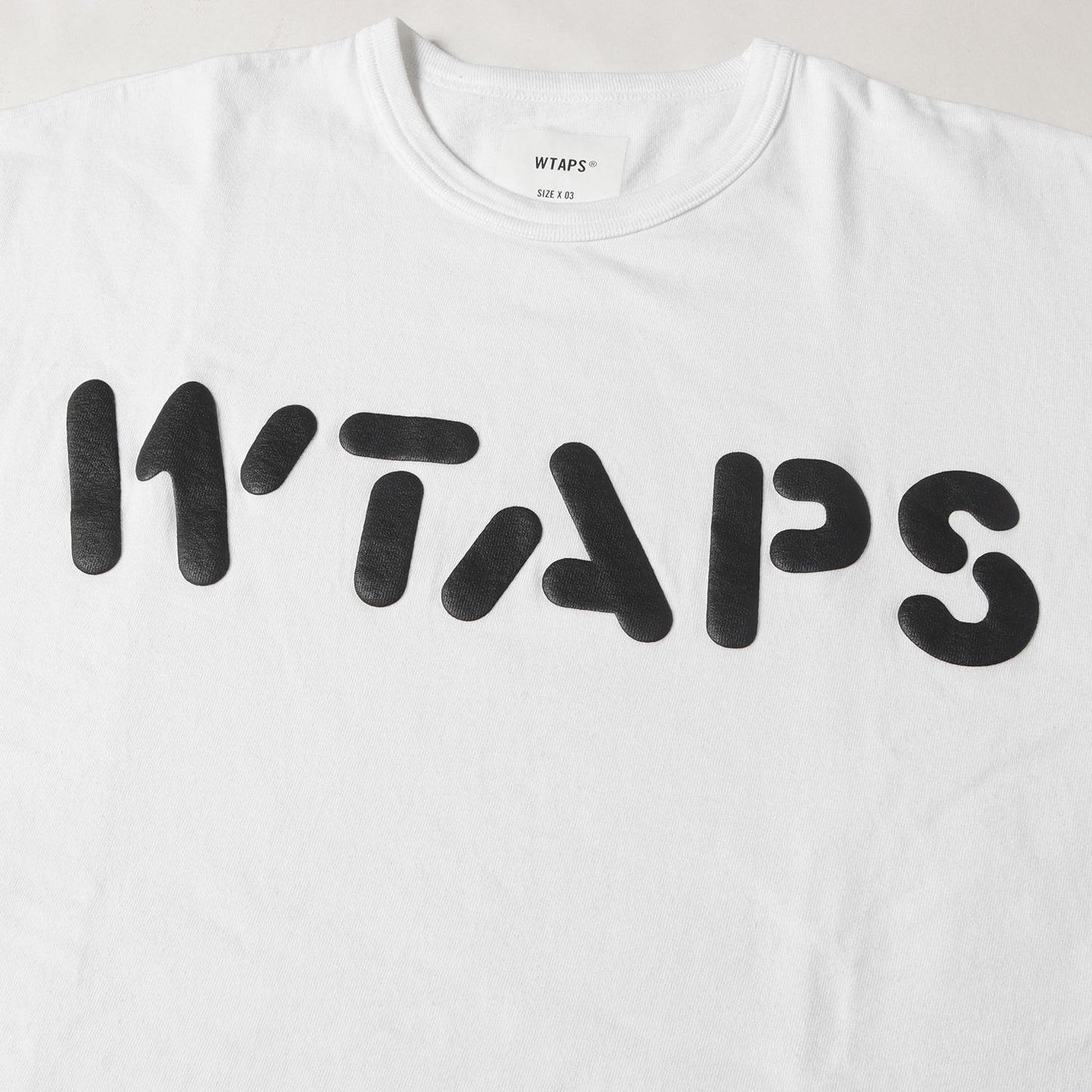 24SS ブランドロゴ クルーネック Tシャツ(OBJ 05 / SS / COTTON. BOB)