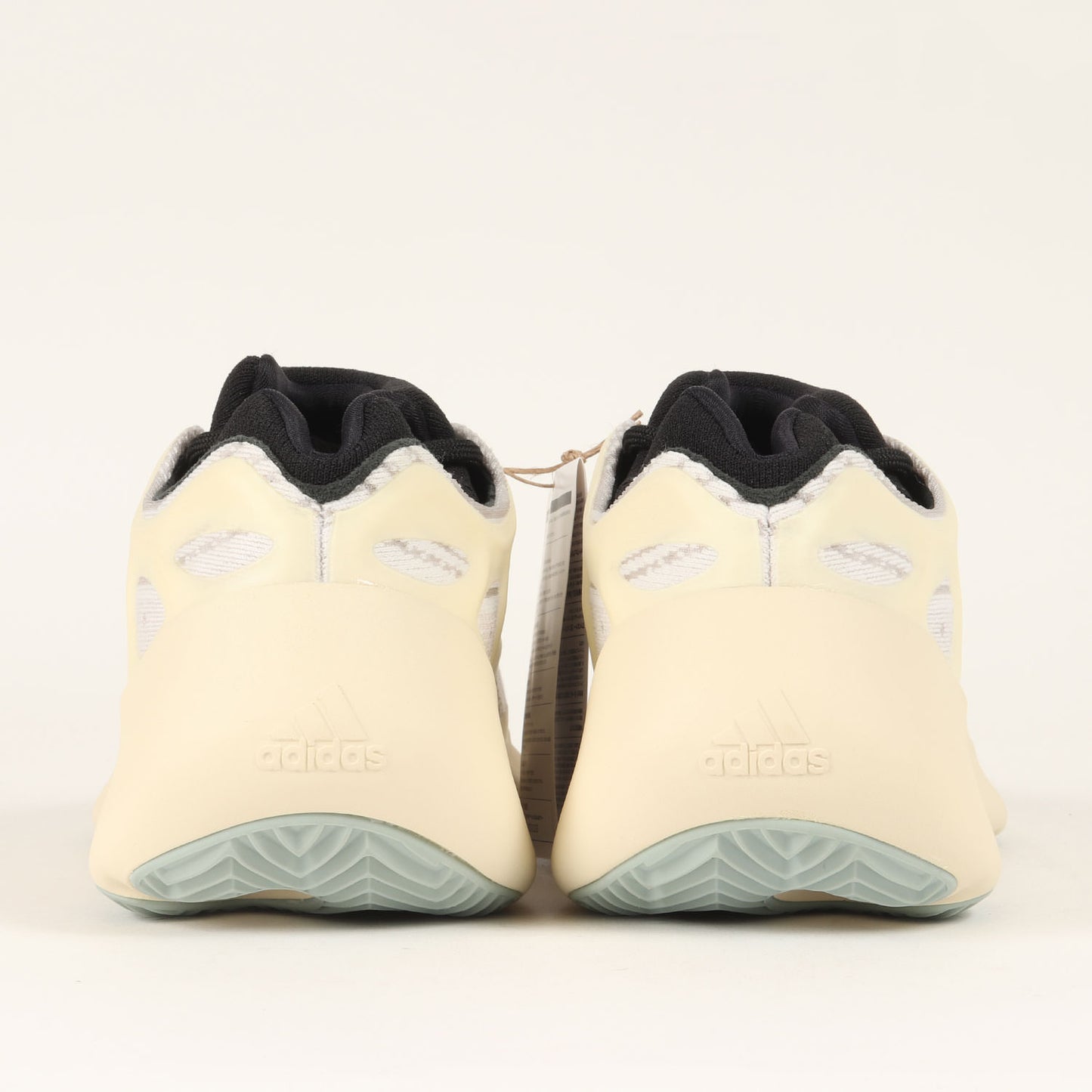YEEZY 700 V3 AZAEL (FW4980)