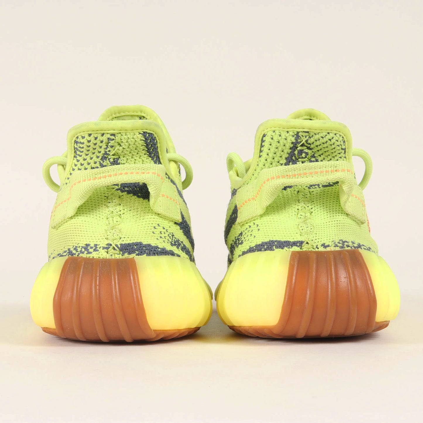 YEEZY BOOST 350 V2 SEMI FROZEN YELLOW (B37572)