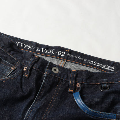 ×Levi's ロゴプリント テーパード デニムパンツ