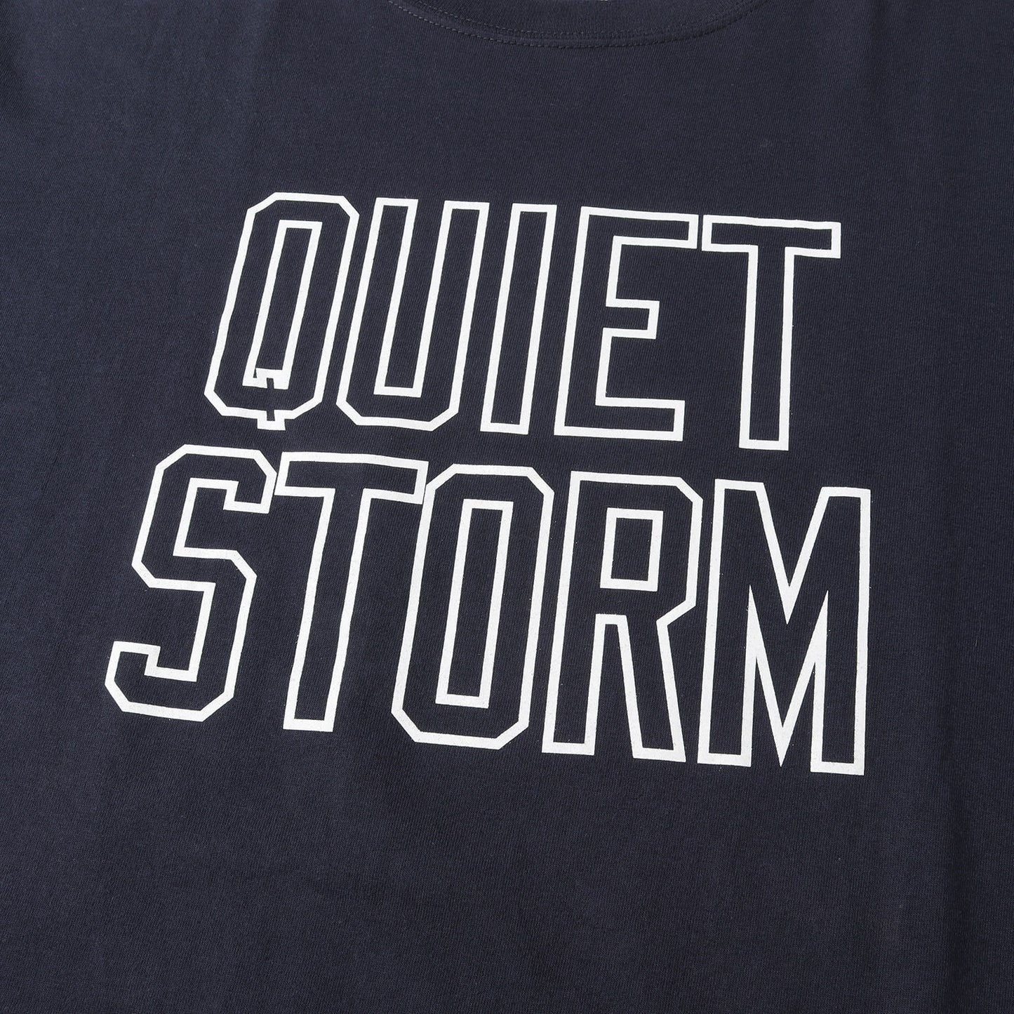 QUIET STORMロゴ クルーネック Tシャツ