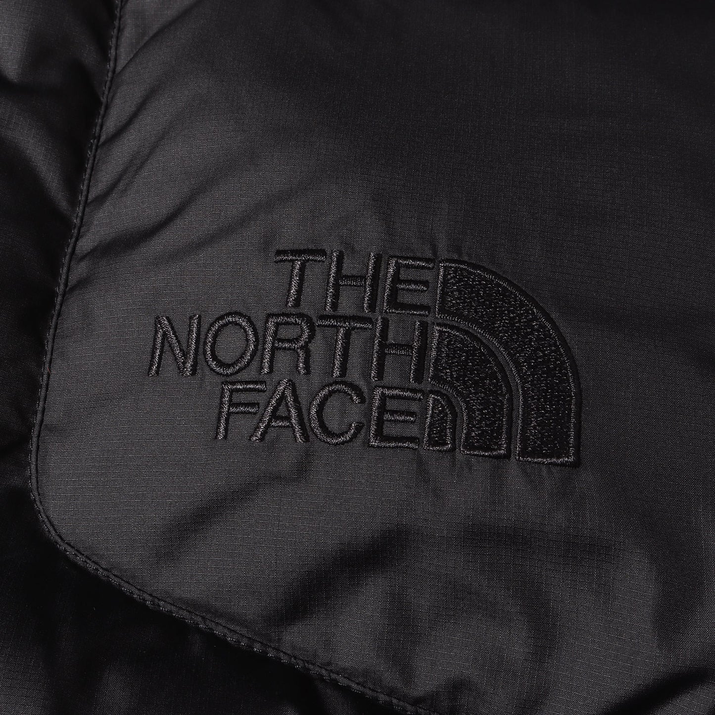 22AW ×THE NORTH FACE ハーフジップ プルオーバー ダウンジャケット(800-Fill Half Zip Hooded Pullover)