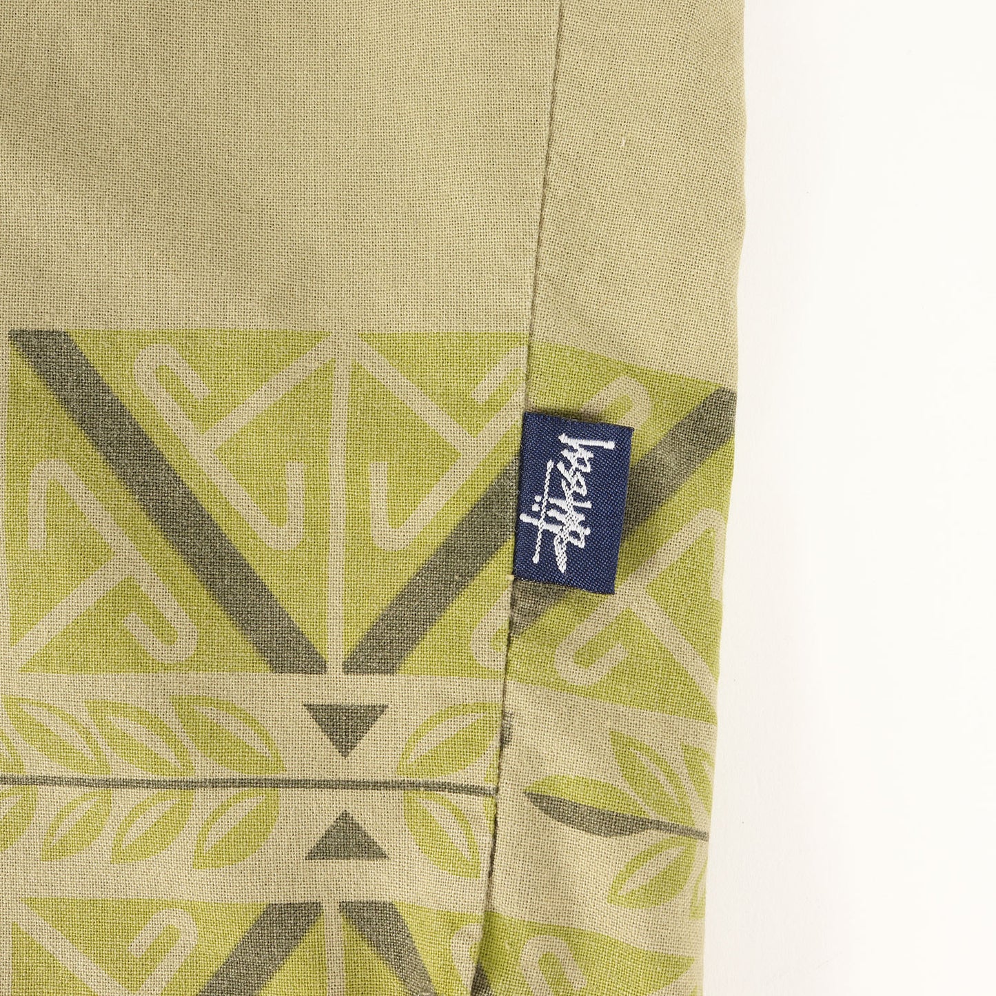 00s TIKI グラフィック オープンカラー シャツ(USA製)