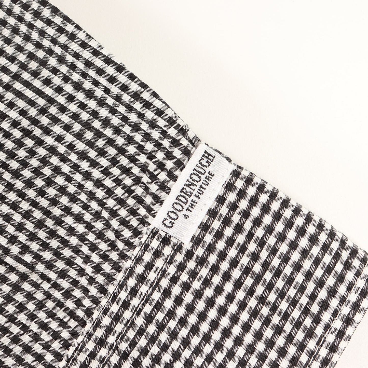 背ロゴ ギンガムチェック シャツ