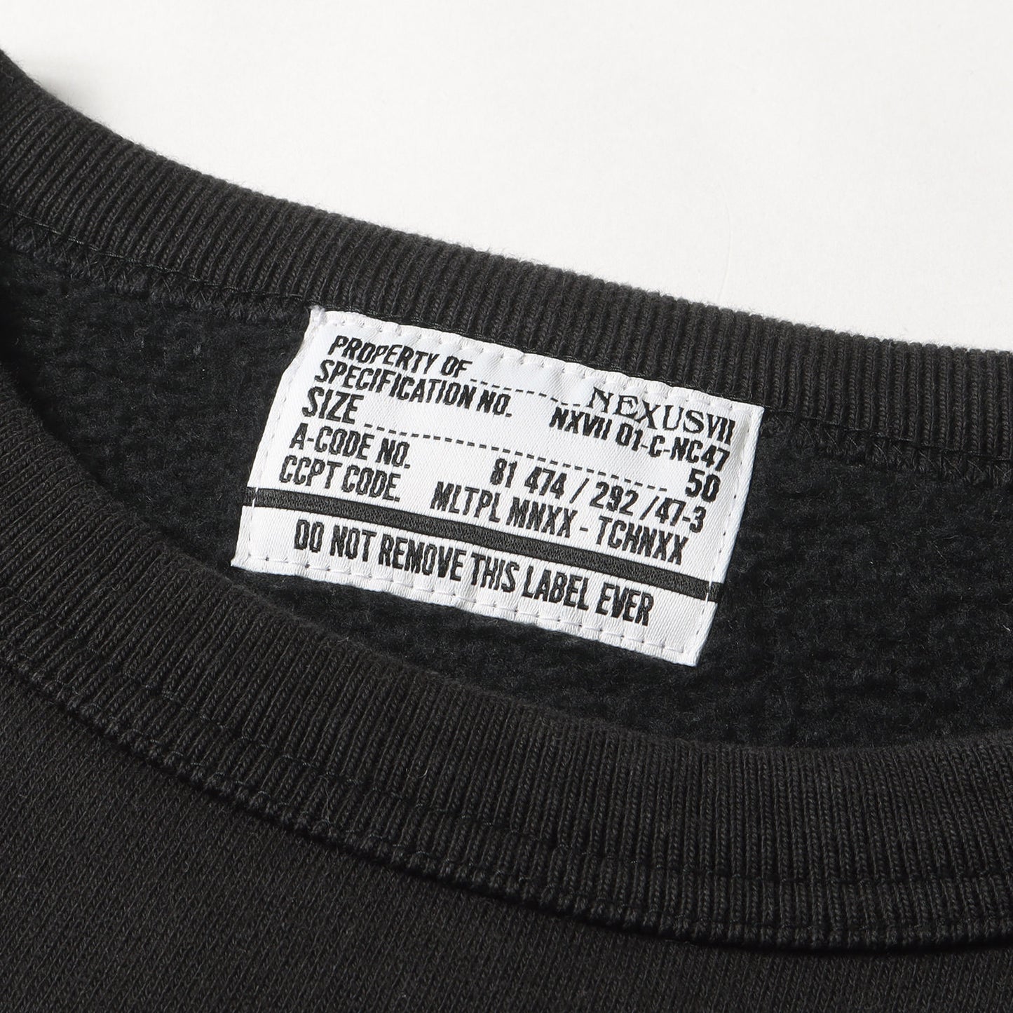 ×Disney ミッキーマウス クルーネック スウェット